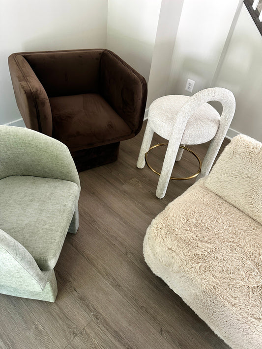 Thee Sleek Seat